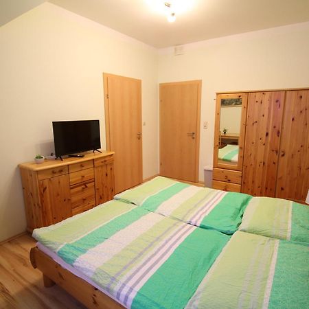 Privatzimmer Fam. Fuehrer Ottenschlag Luaran gambar